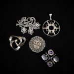 1365 8059 BROOCHES